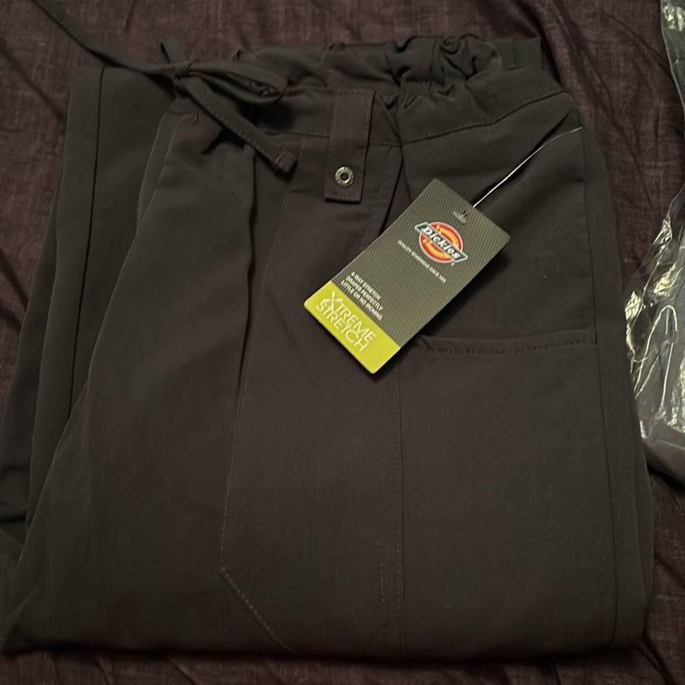 Women size small Dickies scrub pants. Stretch, mid rise drawstring